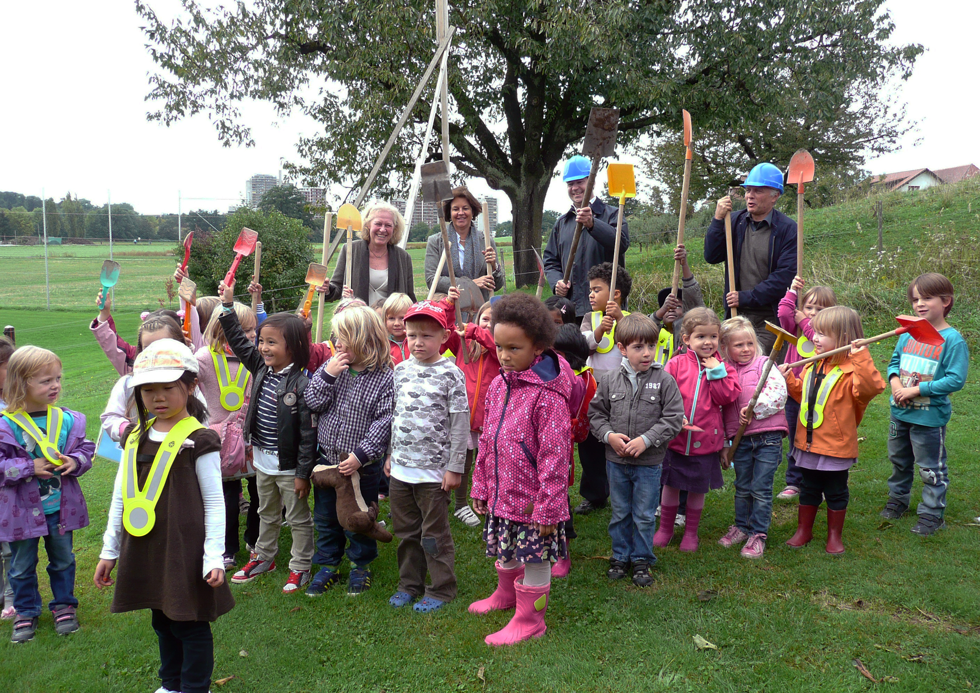 Doppelkindergarten Spatenstich2